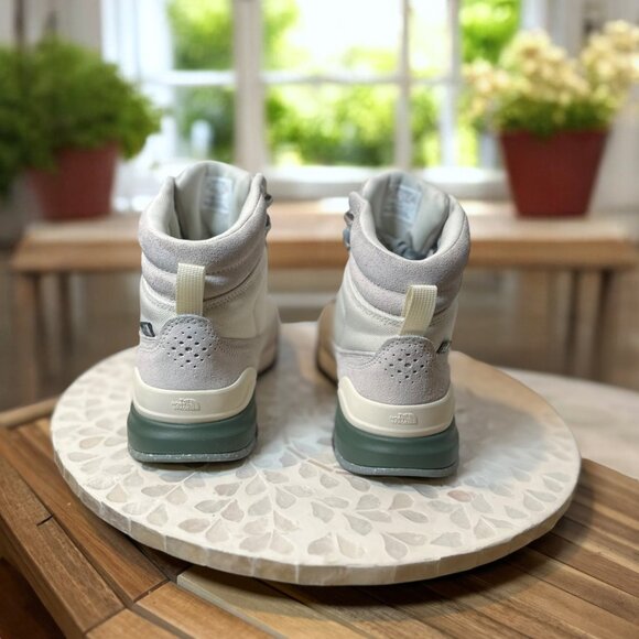 The North Face Back-to-Berkeley III Women’s 10.5 Waterproof Hiking Boots Outdoor - Picture 11 of 13